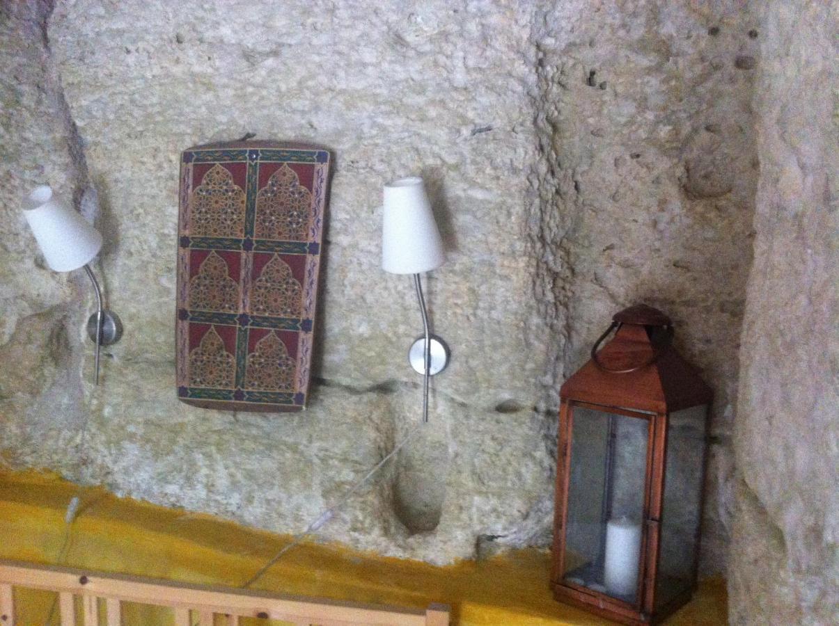 Troglodyte Loft Bed and Breakfast Thoré-la-Rochette Buitenkant foto